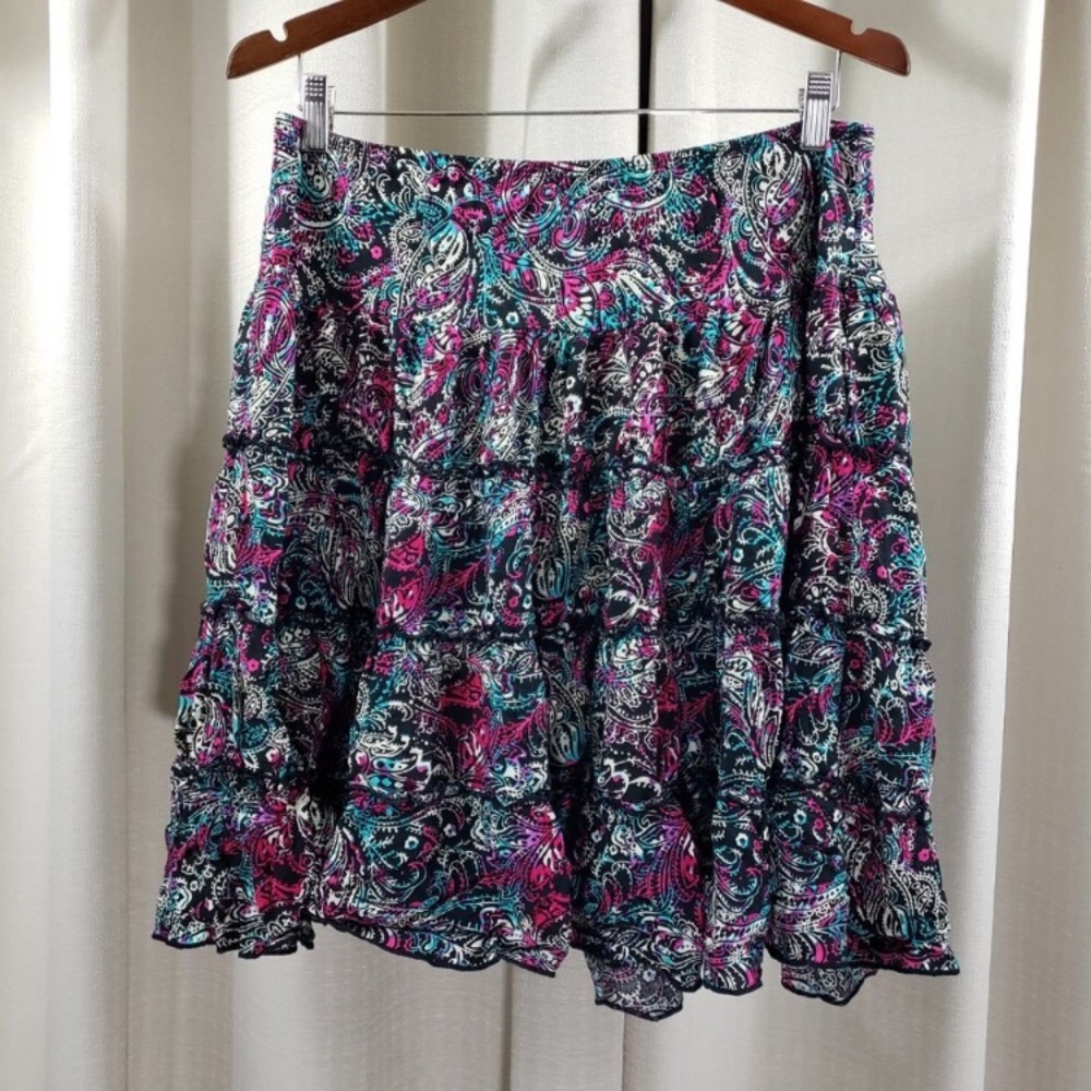 Studio 253 Women's Small Ruffle Tier skirt
